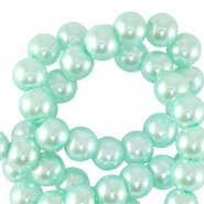 Glass pearls 8mm Light mint green