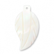 Shell pendants leaf White (natural colour)