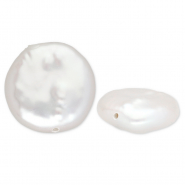TQ Freshwater pearls flat round Natural White