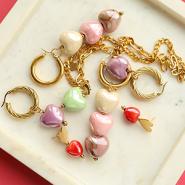 Inspirational Sets Make loving jewellery with ceramic beads in heart shape