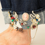 NEW Get started with trendy brooches