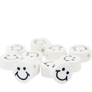 Polymer beads smiley White