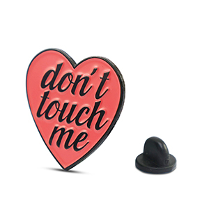 Pins heart "Don't touch me" Pink-Black