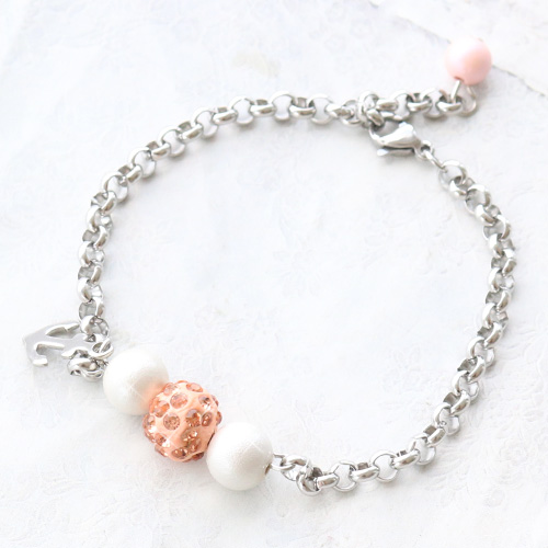 Magnificent jewellery with strass beads and acrylic beads with pearl coating