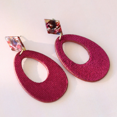 Trendy earrings of new velvet pendants