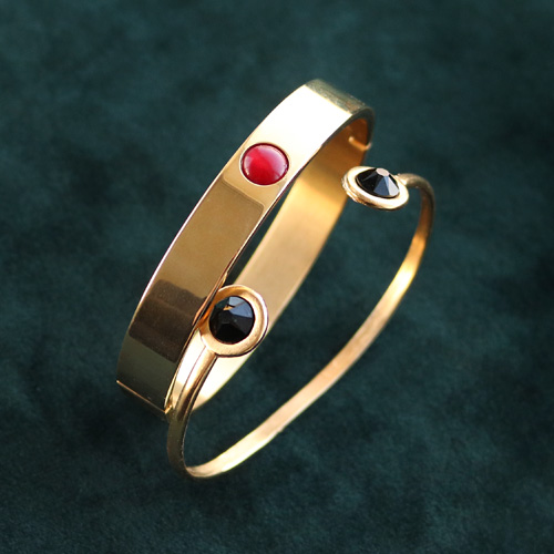 Festive jewellery for Christmas!