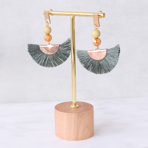 Bracelets and earrings with botanical colours and golden details