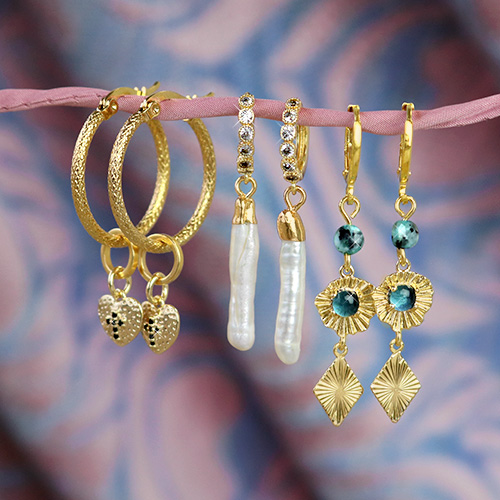 Make the most beautiful trendy earrings with brass charms!