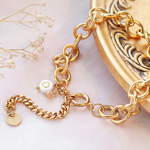 Make trendy bracelets and sunglasses cords with stainless steel jewellery findings 