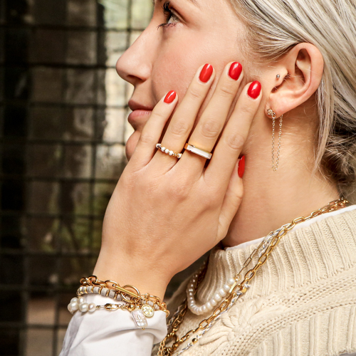 This is how you create the poetic traditional classic trend yourself: