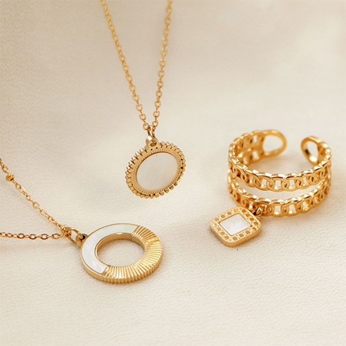 How to incorporate stainless steel charms into your collection