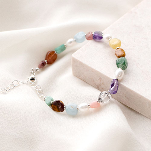 How to make a bracelet collection with natural stone beads