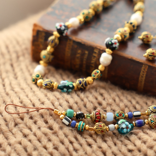 How to design beautiful statement jewellery with bohemian beads