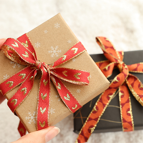 Create unique bracelets, keychains, and gifts with ribbon text 