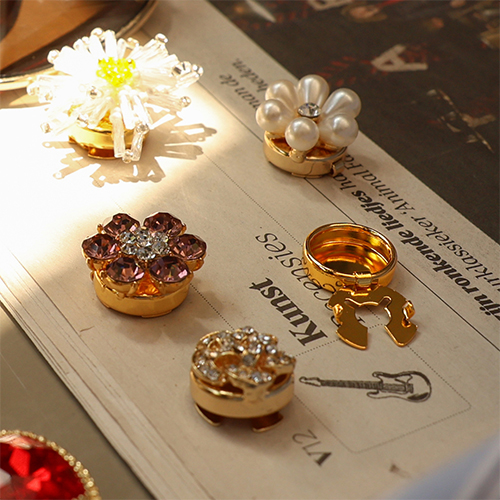 Inspiration time with button covers