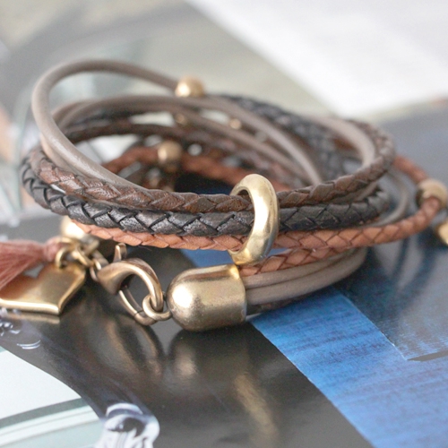 Ageless jewellery with tough leather and feminine details!
