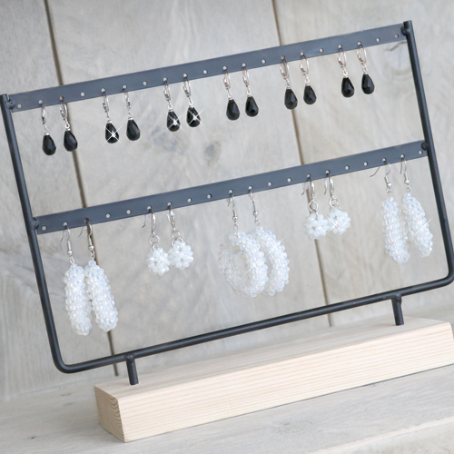 A nice jewellery design deserves a nice presentation, with our displays you can complete the picture!