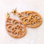 Make earrings yourself with resin pendants with DQ metal earrings