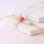 DIY: matching jewellery with Ibiza look made of natural stone beads jade