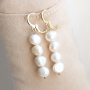 Inspiration for making hair accessories and earrings with freshwater pearls: 