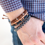See here how you can make these cool bracelets with wooden beads yourself: 