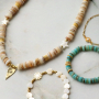 How to make stylish but also playful jewellery with shell beads: