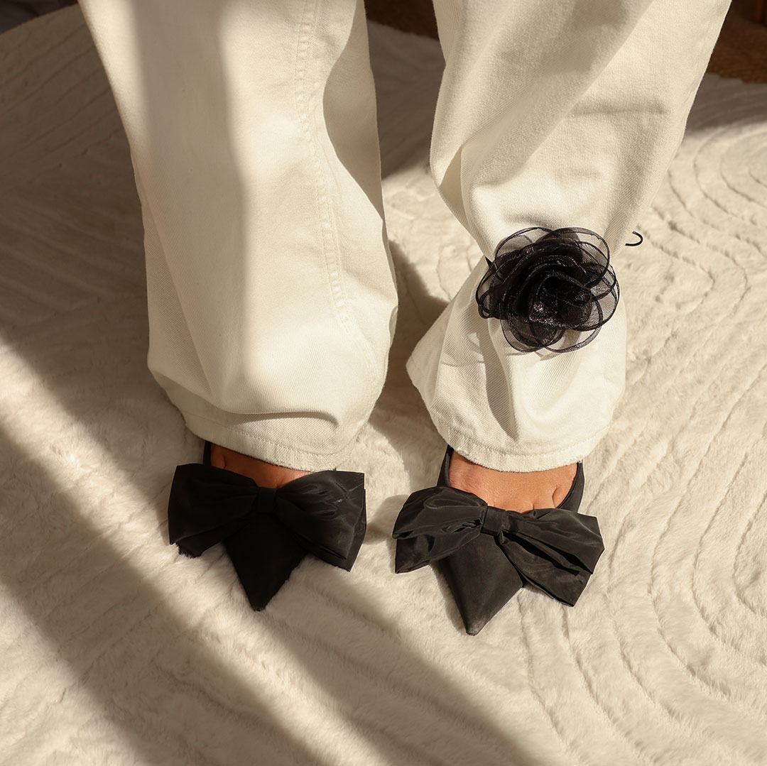 Mix & match with the flower chokers