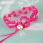 Create trendy bracelets? Take a look at the inspiration of this hip cord!
