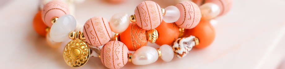 Wow! Stunning series wooden beads