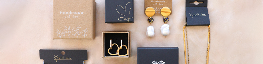 Jewellery bags and boxes