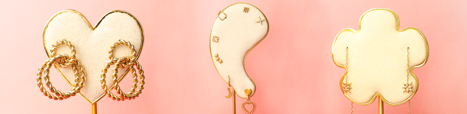 New collection of beautiful jewellery displays