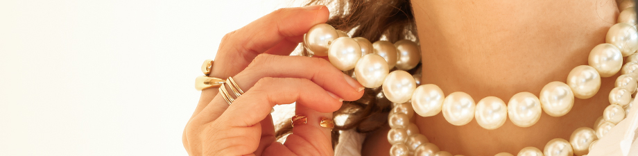 Trendy sparkling glass bead pearl collection Trendy sparkling glass bead pearl collection