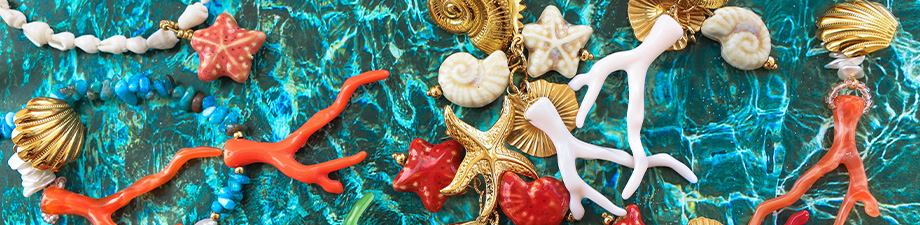 New collection of acrylic beads in coral shape